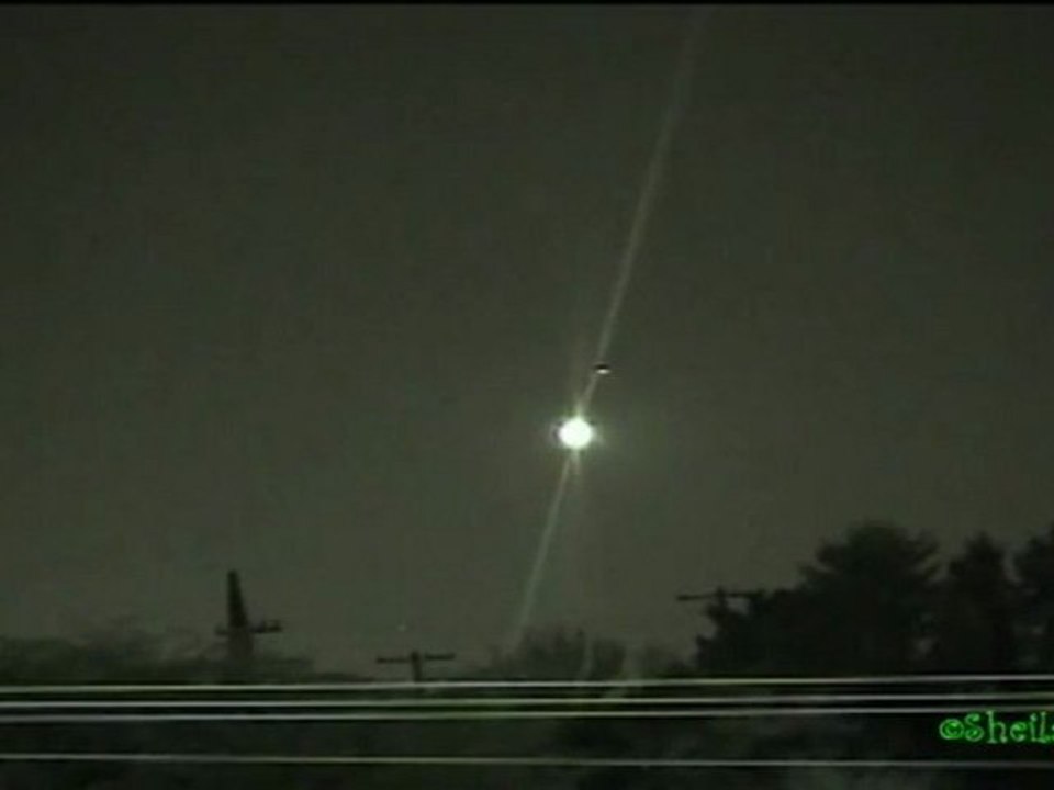 UFO Slowly Flying Over Tucson, Arizona 1-Oct-2011