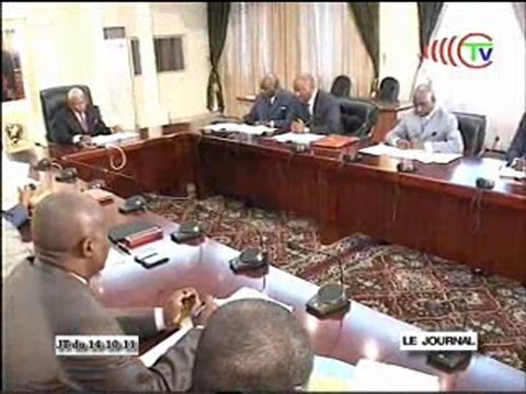 Réunion des ministres du pôle des infrastructures de base