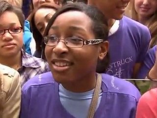 Taylor Swift leaves fans wonderstruck