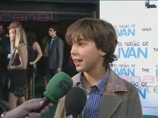 Oscar Casas: Mi sueño es rodar con mi hermano