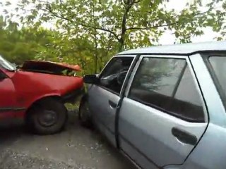 istasyon yolunda kaza 3 yaralı