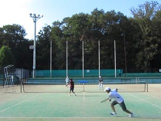 10-16「入間市でテニス」　ひできちさん+ショコラさんvsたーきーさん+オールドカヌーさん