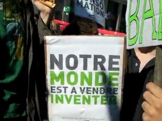 Les Jeunes Ecolos avec les Indignés, manif du 15 10 2011,Paris, La Bourse.