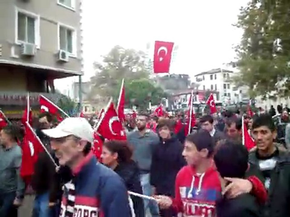 Gemlik te Şehit Yürüyüşü