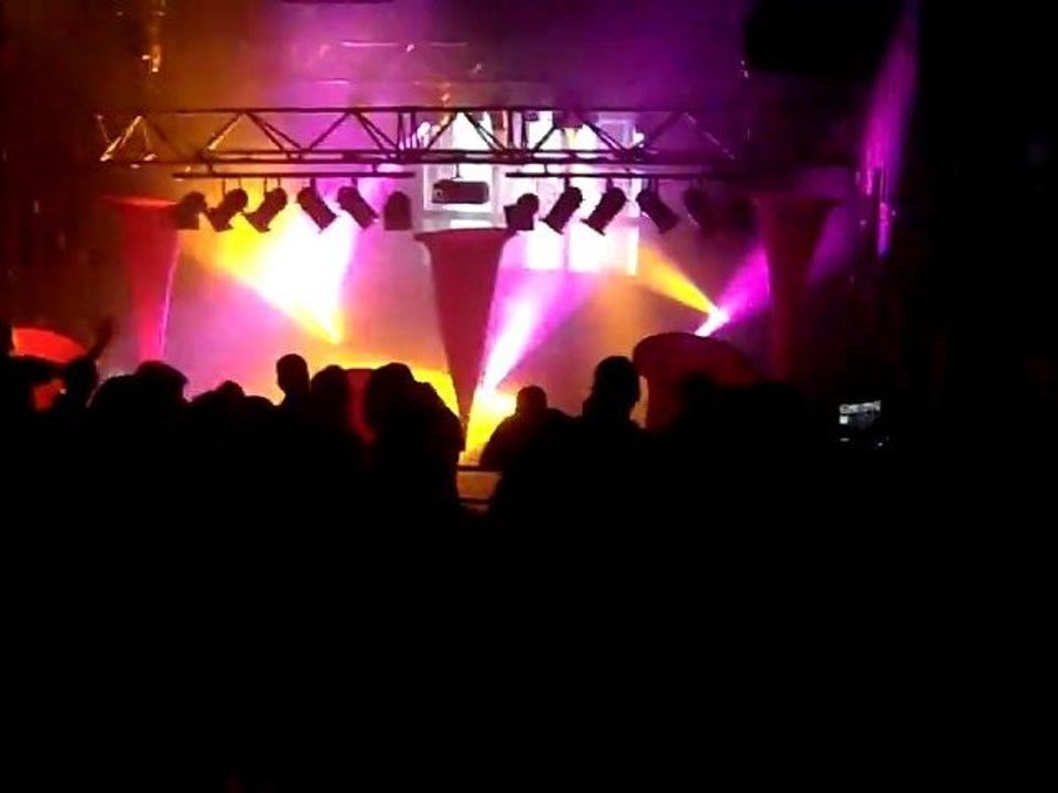 AVIO LIVE @ EXPLOSION DU 15/10/11 AU NINKASI KAO