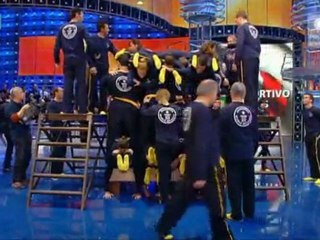 Największa liczba osób na łóżku