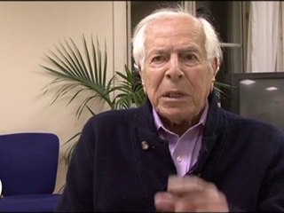 Jean Daniel : "Hollande va devoir compléter son discours"