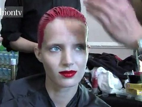 Julien Macdonald Hair & Makeup - London Spring 2012 | FTV