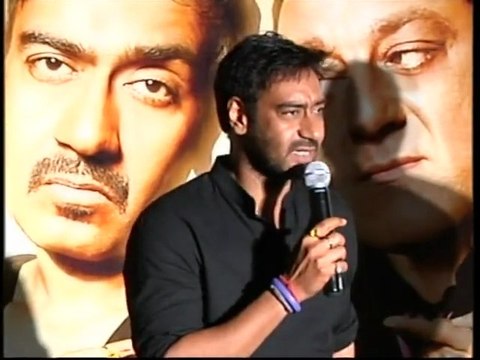 Bollywood Ladies Celebrate Karwa Chauth! - Latest Bollywood News