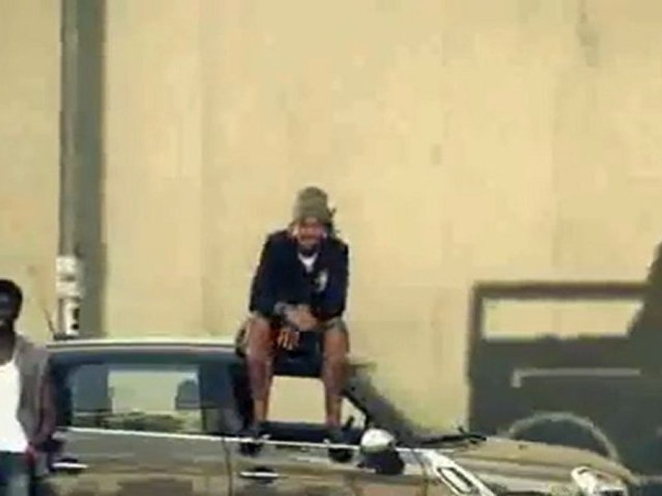 Gym Class Heroes Stereo Hearts ft. Adam Levine [OFFICIAL VIDEO] [HD]