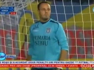 FOOT : le gardien se retourne lors d'un pénalty !