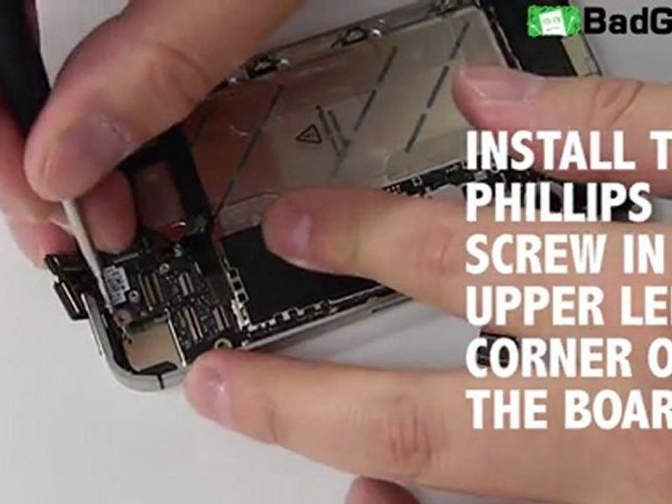 How to install a iPhone 4S Logic Board