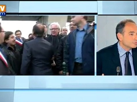 Copé ne sait pas où est la crédibilité de Hollande