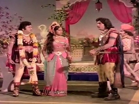 Erattai Manithan - SSR Bhavani Romance At Play