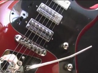 Rob Chappers Demo's the Höfner HCTGLXR -- galaxie guitar