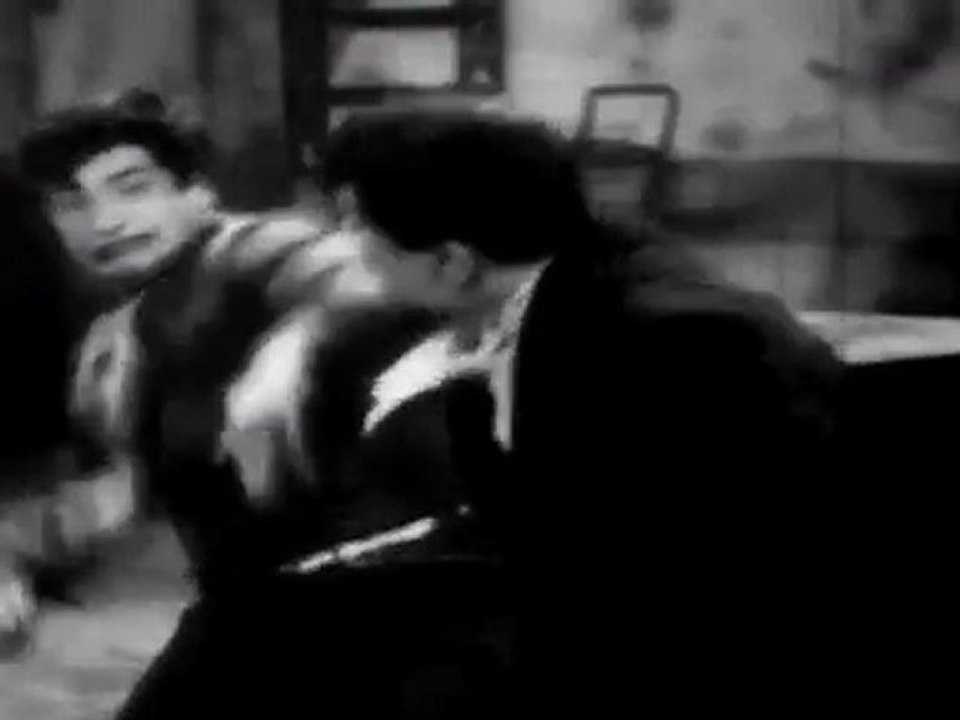 MUTHU MANDAPAM-FIGHTS 02.mov