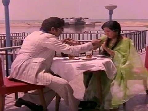 Erattai Manithan - Jai Ganesh Sumitra At Ice Cream Parlor