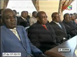 Signature des contrats Etat-départements