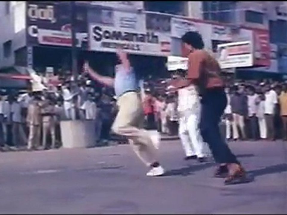 Thalainaharam - Goon Got Beaten By Vinod Kumar