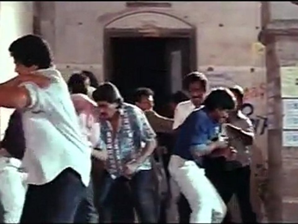 Thallainaharam - Fighting Scene
