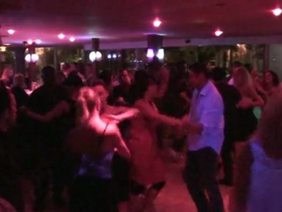 GRANDE SOIRÉE SALSA À L'HACIENDA CLUB - SAINT PIERRE LES ELBEUF - HAUTE NORMANDIE (1)