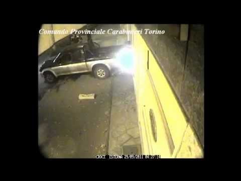Torino - Auto usate come arieti, presa la banda delle spaccate