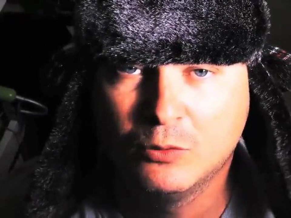 Cauet : "Fais pas Secret Story" (Clip Officiel)