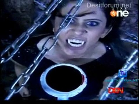 Pyaar Kii Yeh Ek Kahaani - 18th October 2011 Part 2 - ApnaDesi-Tv.Net