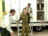 Israel's Shalit released as Palestinians are freed
