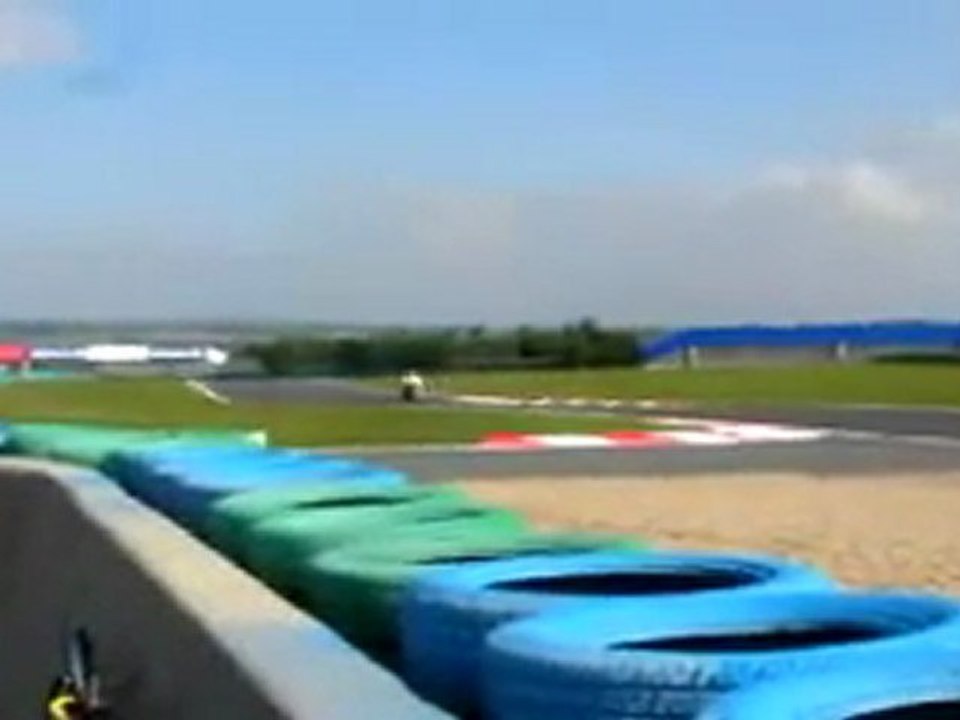 Michael Schumacher tests Ten Kate Fireblade