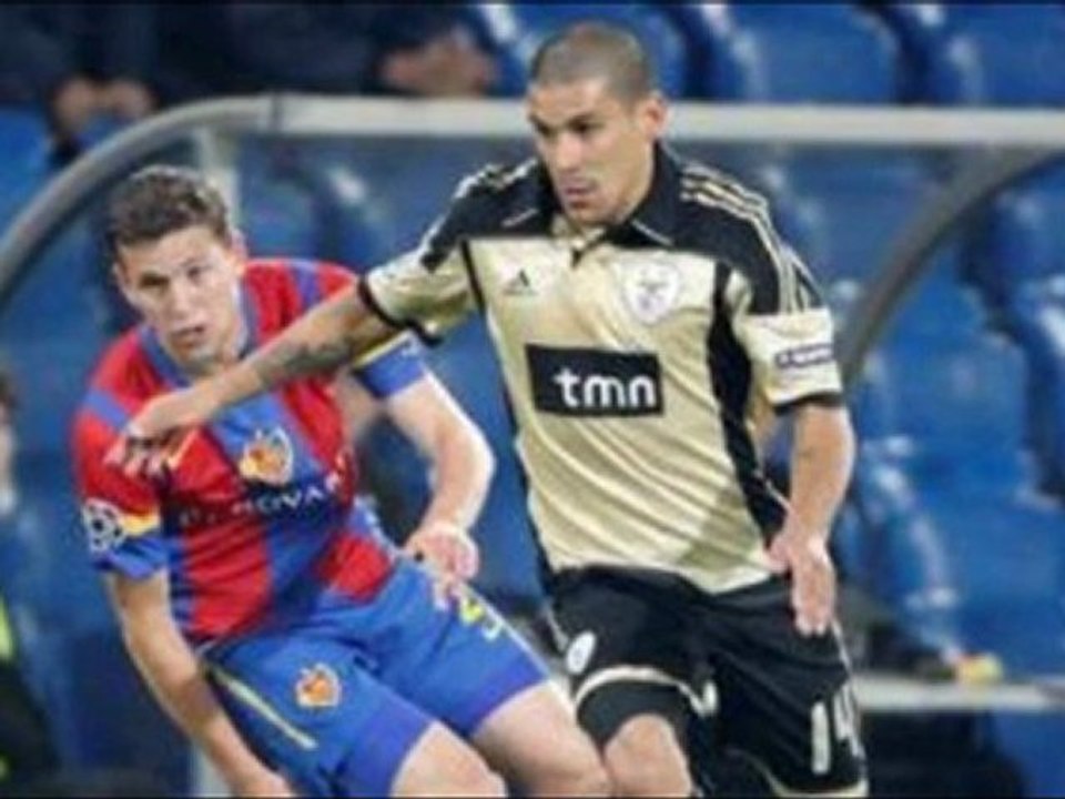 Basel 0-2 Benfica Cesar, Cardozo scored, Emerson red-card