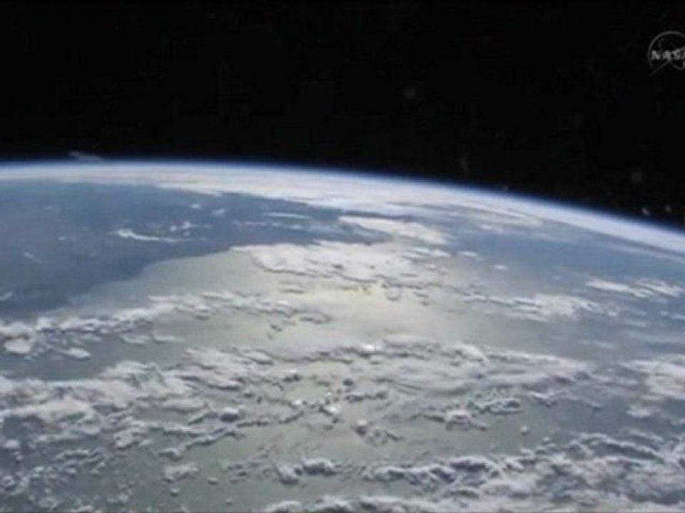 Un vol au dessue de la terre a bord de l'iss