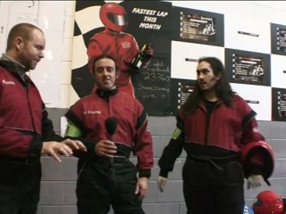 Ross Noble goes minimoto racing with MCN