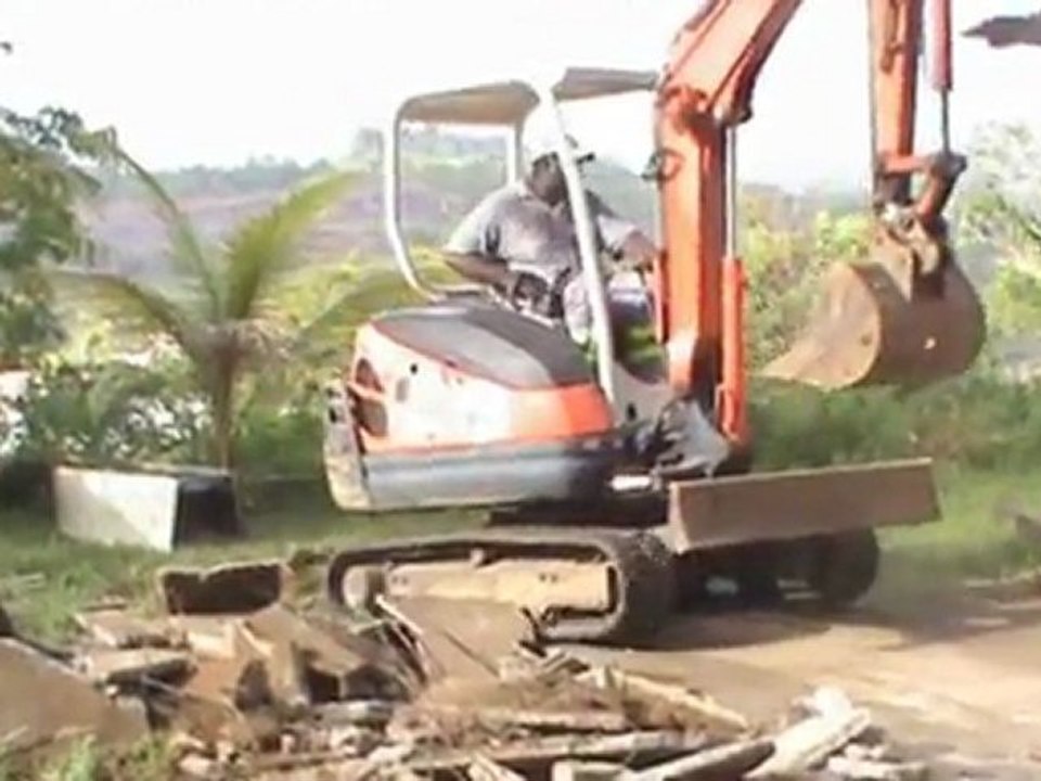 destruction squat