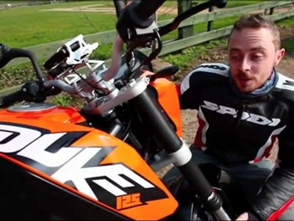 KTM 125 Duke first ride
