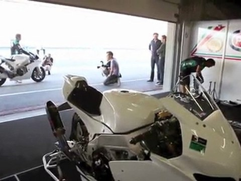 Exclusive: Eugene Laverty gets first ride on Aprilia RSV4