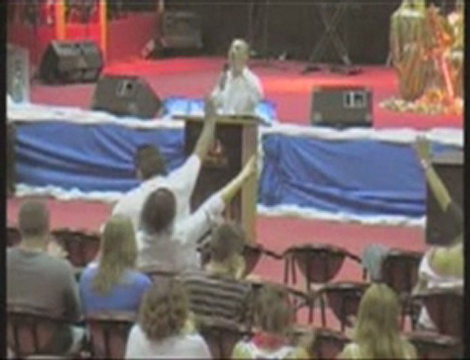 Jose Eider perez predicando El Poder de la Sangre del Cordero(testimonio)