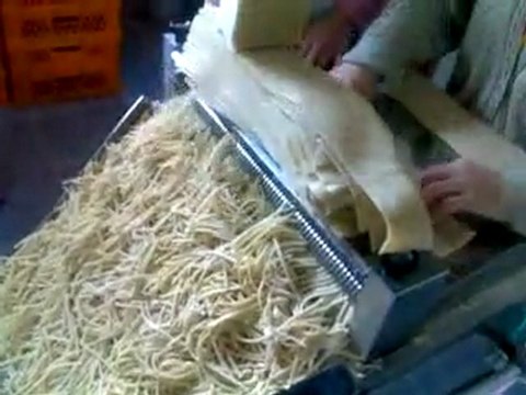 erişte kesme makinası