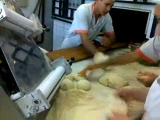 lahmacun acma makinası