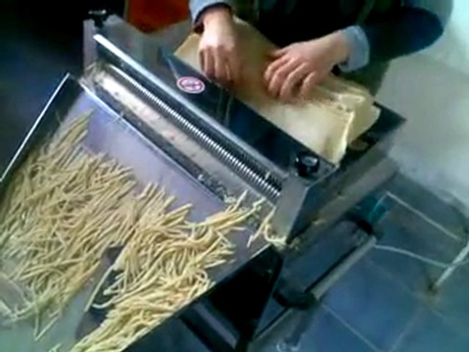 erişte makinası