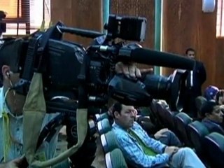 Anti-Gaddafi tanks bombard Sirte