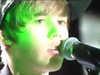 Justin Bieber "Mistletoe" OFFICIAL Music Video