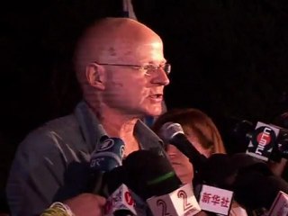 Israël: Noam Shalit réagit à la libération de son fils Gilad
