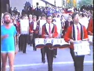 Drum Corps International, 1988, Warming Up & Streetparade
