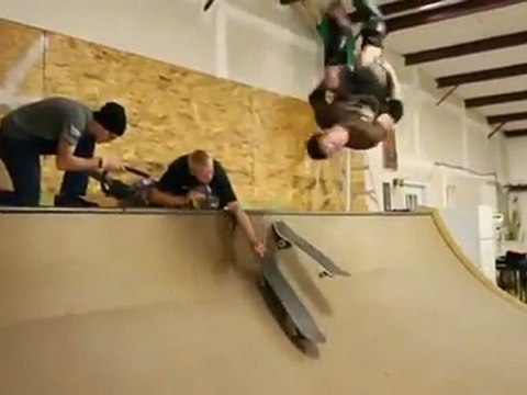 Changer de skate avec un salto