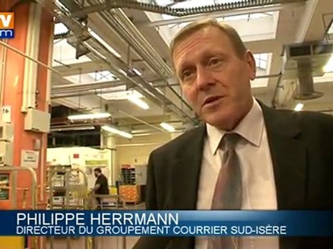 Des postiers indignés campent à Grenoble