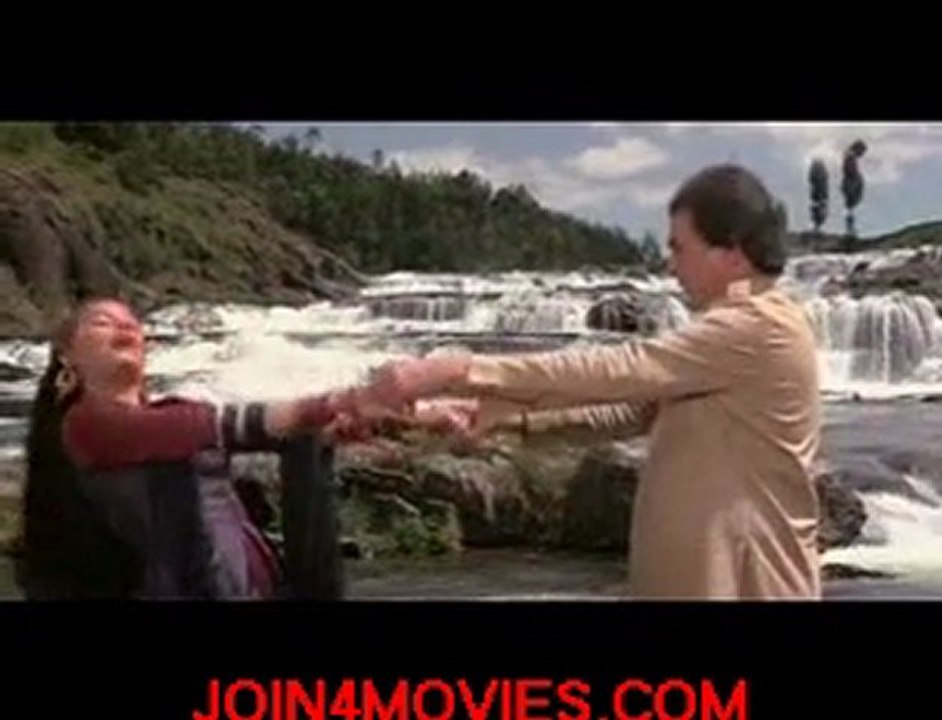 Oonche Log 1985_clip1