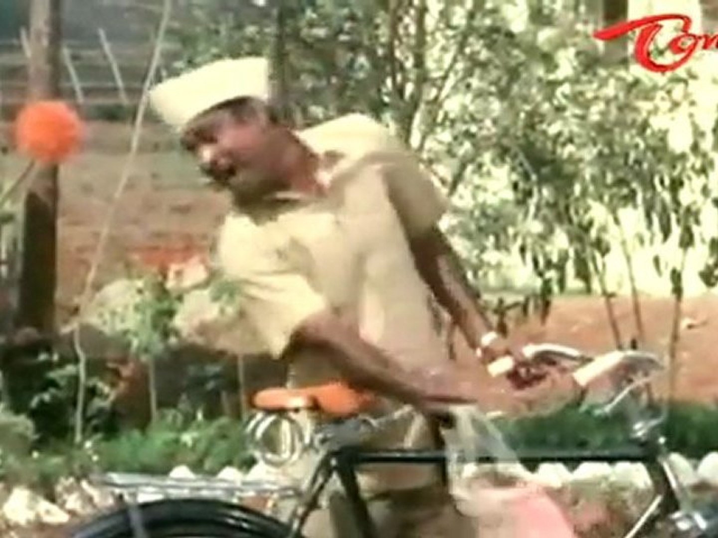 Venkatesh Romantic Comedy With Meena