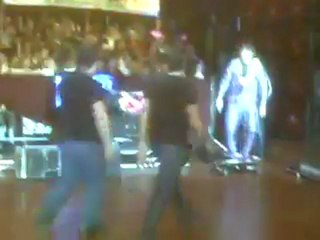 Pedro ensaya y practica con su skate en SM - 17 de Octubre 2011