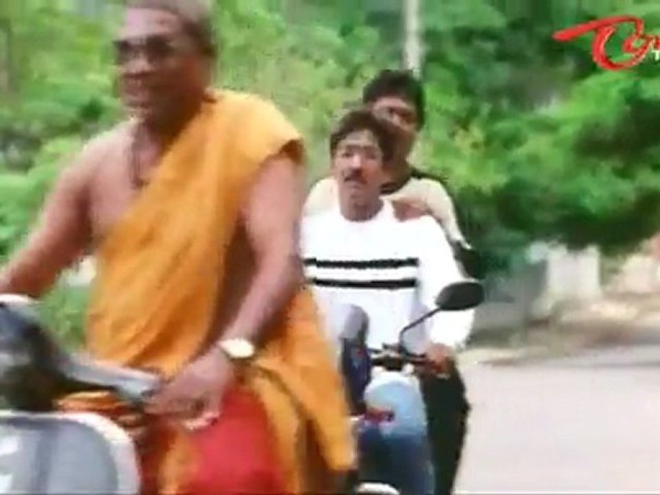 Comedy Between Sudhakar - Naveen On Byke